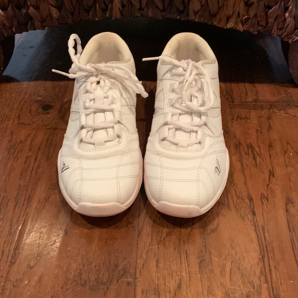 Varsity cheer shoes